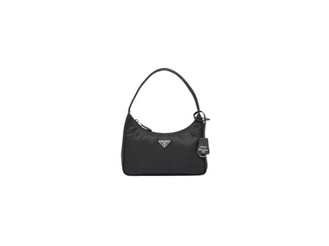 prada triangle bag ราคา|Prada Re.